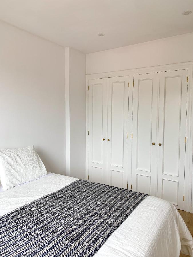 Acogedor Apartamento Con Terraza Y Parking Publico En Comillas Eksteriør bilde