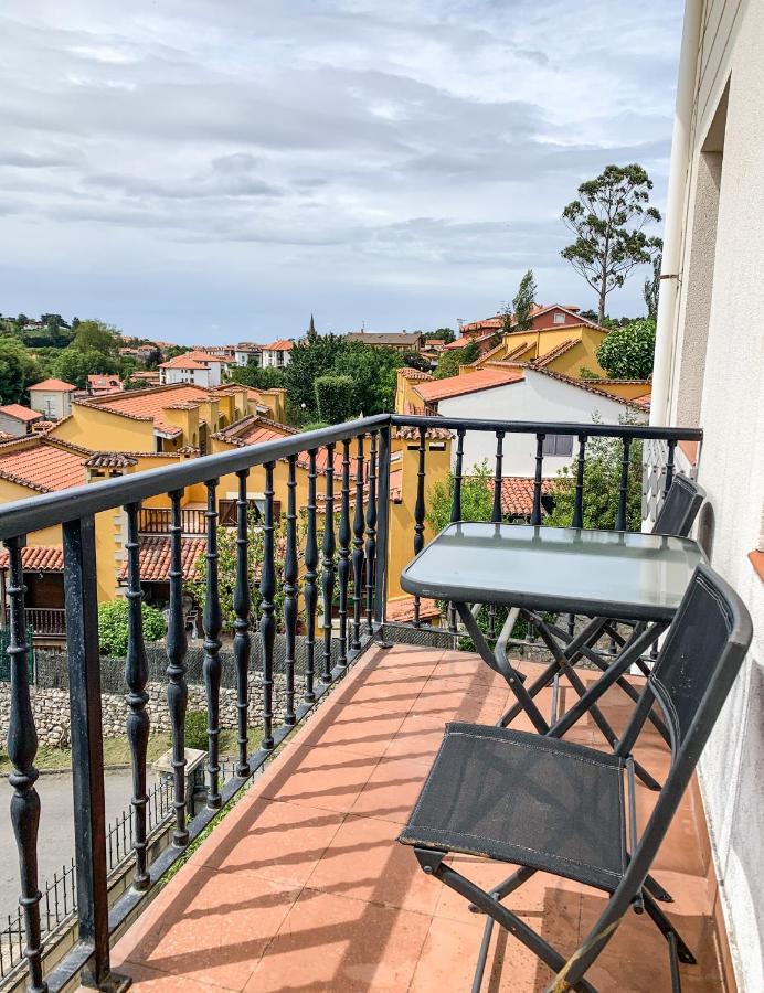 Acogedor Apartamento Con Terraza Y Parking Publico En Comillas Eksteriør bilde